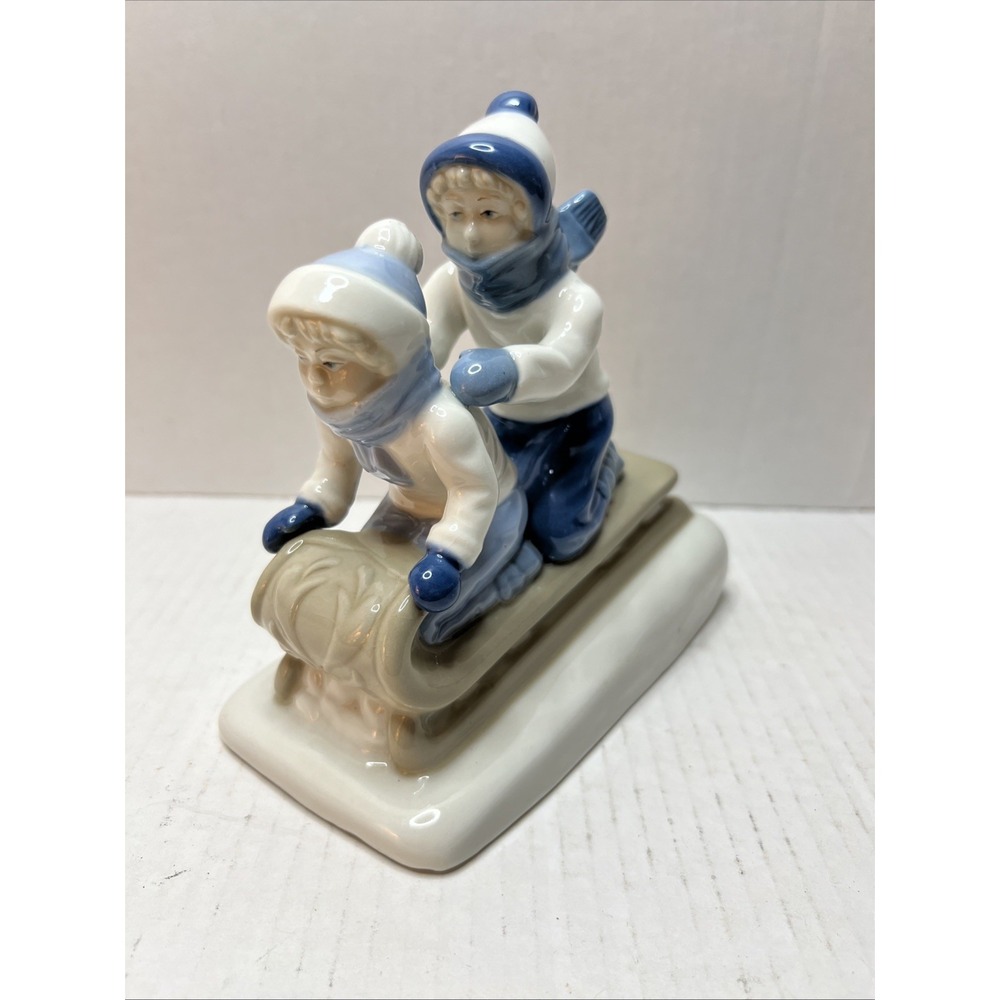 Lladro Style Porcelana de Cuernavaca Boy & Girl Sledding Figurine, Statue Decor